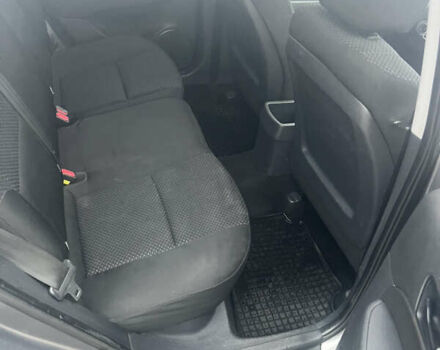 Серый Хендай i30, объемом двигателя 1.58 л и пробегом 191 тыс. км за 7000 $, фото 11 на Automoto.ua