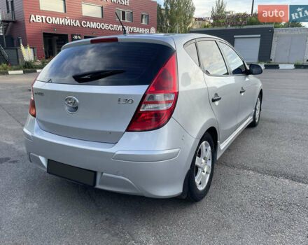 Сірий Хендай i30, об'ємом двигуна 1.4 л та пробігом 166 тис. км за 6300 $, фото 10 на Automoto.ua