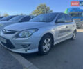 Серый Хендай i30, объемом двигателя 1.4 л и пробегом 295 тыс. км за 5800 $, фото 1 на Automoto.ua