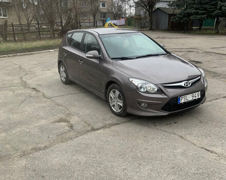 Серый Хендай i30, объемом двигателя 1.6 л и пробегом 160 тыс. км за 6800 $, фото 8 на Automoto.ua