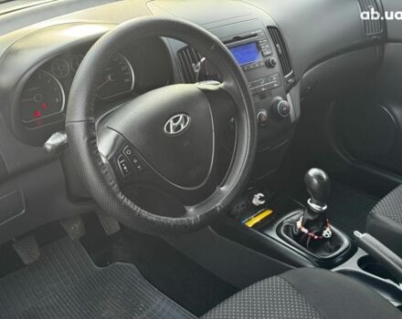 Серый Хендай i30, объемом двигателя 1.4 л и пробегом 162 тыс. км за 6490 $, фото 11 на Automoto.ua