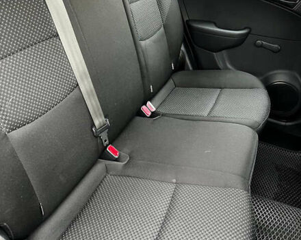 Серый Хендай i30, объемом двигателя 1.58 л и пробегом 284 тыс. км за 6200 $, фото 7 на Automoto.ua