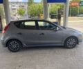 Серый Хендай i30, объемом двигателя 1.4 л и пробегом 136 тыс. км за 7200 $, фото 4 на Automoto.ua