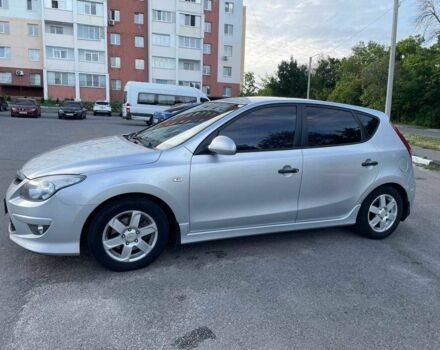 Серый Хендай i30, объемом двигателя 1.4 л и пробегом 167 тыс. км за 5600 $, фото 7 на Automoto.ua