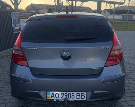 Серый Хендай i30, объемом двигателя 1.6 л и пробегом 280 тыс. км за 6000 $, фото 4 на Automoto.ua