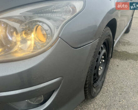 Серый Хендай i30, объемом двигателя 1.58 л и пробегом 191 тыс. км за 7000 $, фото 17 на Automoto.ua
