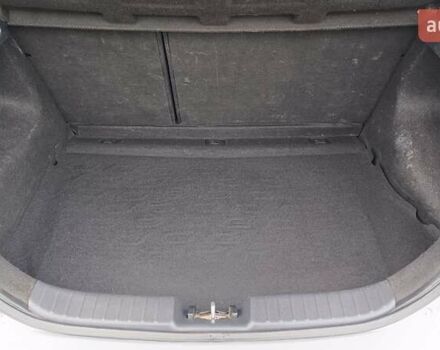 Серый Хендай i30, объемом двигателя 1.4 л и пробегом 183 тыс. км за 6018 $, фото 9 на Automoto.ua