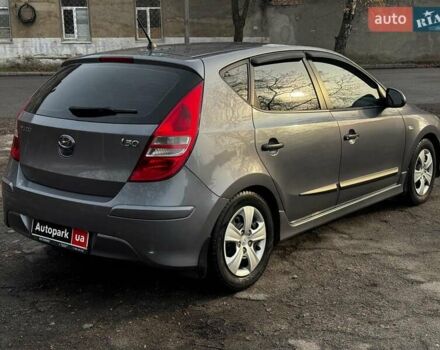 Сірий Хендай i30, об'ємом двигуна 1.4 л та пробігом 162 тис. км за 6490 $, фото 6 на Automoto.ua