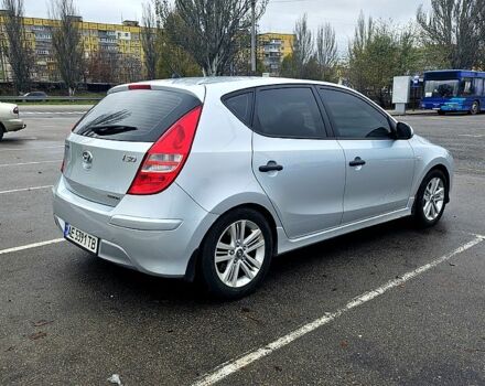 Сірий Хендай i30, об'ємом двигуна 1.6 л та пробігом 182 тис. км за 6999 $, фото 3 на Automoto.ua