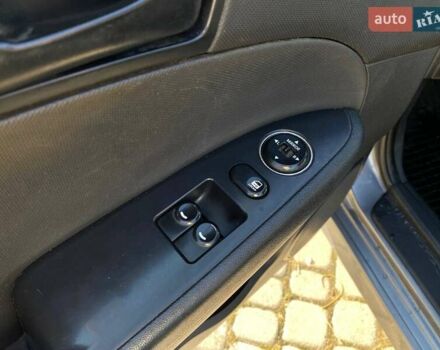 Серый Хендай i30, объемом двигателя 1.59 л и пробегом 269 тыс. км за 6500 $, фото 10 на Automoto.ua