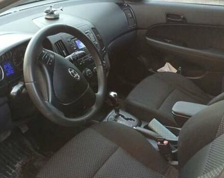 Серый Хендай i30, объемом двигателя 1.58 л и пробегом 230 тыс. км за 7600 $, фото 30 на Automoto.ua