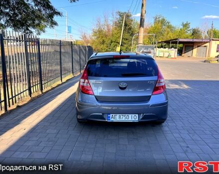 Сірий Хендай i30, об'ємом двигуна 1.6 л та пробігом 184 тис. км за 7500 $, фото 1 на Automoto.ua