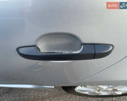 Сірий Хендай i30, об'ємом двигуна 1.4 л та пробігом 166 тис. км за 6300 $, фото 31 на Automoto.ua