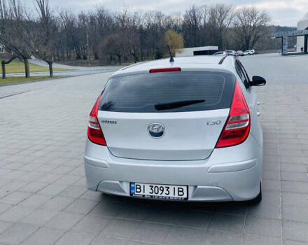 Сірий Хендай i30, об'ємом двигуна 1.58 л та пробігом 235 тис. км за 7200 $, фото 27 на Automoto.ua