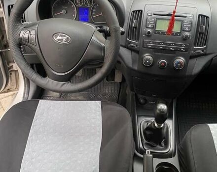 Хендай i30 2011 в Днепре (Днепропетровске) на Automoto.ua Серый Хендай i30, объемом двигателя 1.4 л и пробегом 128 тыс. км за 7000 $, фото 5 на Automoto.ua