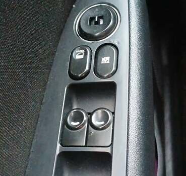 Серый Хендай i30, объемом двигателя 1.58 л и пробегом 230 тыс. км за 7600 $, фото 17 на Automoto.ua