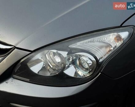 Сірий Хендай i30, об'ємом двигуна 1.4 л та пробігом 162 тис. км за 6490 $, фото 8 на Automoto.ua