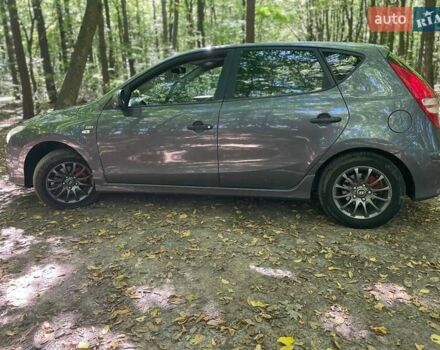 Сірий Хендай i30, об'ємом двигуна 1.58 л та пробігом 272 тис. км за 6750 $, фото 8 на Automoto.ua