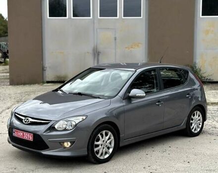 Серый Хендай i30, объемом двигателя 1.6 л и пробегом 165 тыс. км за 7150 $, фото 5 на Automoto.ua