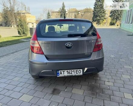 Сірий Хендай i30, об'ємом двигуна 1.58 л та пробігом 180 тис. км за 6700 $, фото 12 на Automoto.ua