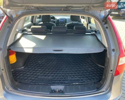 Серый Хендай i30, объемом двигателя 1.59 л и пробегом 269 тыс. км за 6500 $, фото 24 на Automoto.ua