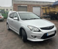 Серый Хендай i30, объемом двигателя 1.4 л и пробегом 300 тыс. км за 6200 $, фото 2 на Automoto.ua