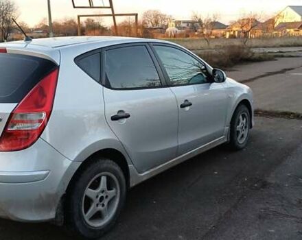 Серый Хендай i30, объемом двигателя 1.58 л и пробегом 230 тыс. км за 7600 $, фото 11 на Automoto.ua