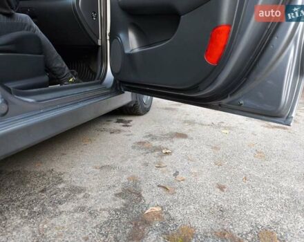 Серый Хендай i30, объемом двигателя 1.4 л и пробегом 161 тыс. км за 6400 $, фото 6 на Automoto.ua