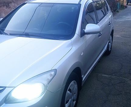 Сірий Хендай i30, об'ємом двигуна 16 л та пробігом 280 тис. км за 6500 $, фото 5 на Automoto.ua