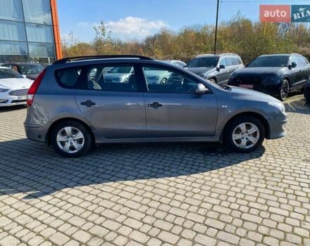 Серый Хендай i30, объемом двигателя 1.59 л и пробегом 269 тыс. км за 6500 $, фото 7 на Automoto.ua