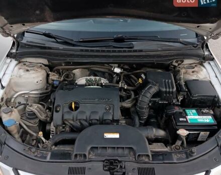 Серый Хендай i30, объемом двигателя 1.4 л и пробегом 178 тыс. км за 8000 $, фото 19 на Automoto.ua