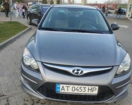 Серый Хендай i30, объемом двигателя 1.4 л и пробегом 151 тыс. км за 6900 $, фото 1 на Automoto.ua