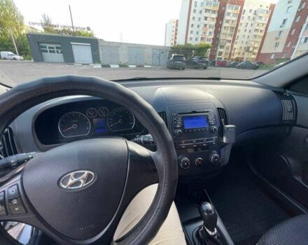 Серый Хендай i30, объемом двигателя 1.4 л и пробегом 167 тыс. км за 5600 $, фото 18 на Automoto.ua