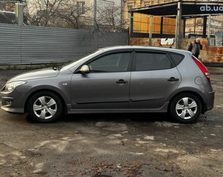 Серый Хендай i30, объемом двигателя 1.4 л и пробегом 162 тыс. км за 6490 $, фото 3 на Automoto.ua