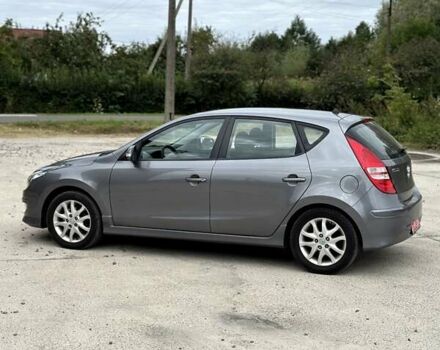 Серый Хендай i30, объемом двигателя 1.6 л и пробегом 165 тыс. км за 7150 $, фото 16 на Automoto.ua