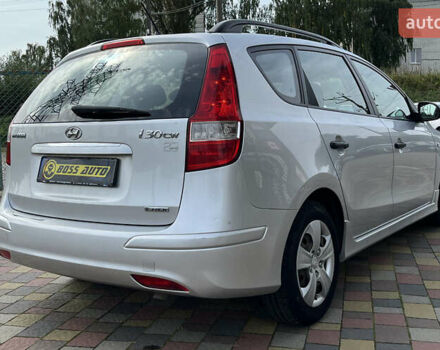 Сірий Хендай i30, об'ємом двигуна 1.58 л та пробігом 245 тис. км за 7500 $, фото 6 на Automoto.ua