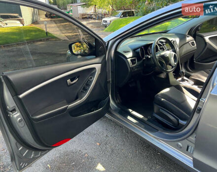 Сірий Хендай i30, об'ємом двигуна 1.6 л та пробігом 127 тис. км за 9400 $, фото 11 на Automoto.ua