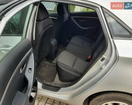Серый Хендай i30, объемом двигателя 1.4 л и пробегом 72 тыс. км за 9500 $, фото 11 на Automoto.ua