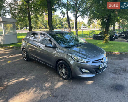 Сірий Хендай i30, об'ємом двигуна 1.6 л та пробігом 127 тис. км за 9400 $, фото 3 на Automoto.ua
