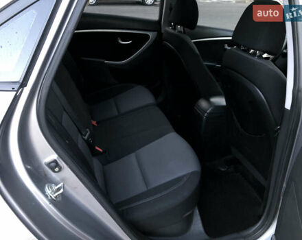 Серый Хендай i30, объемом двигателя 1.59 л и пробегом 202 тыс. км за 8500 $, фото 9 на Automoto.ua