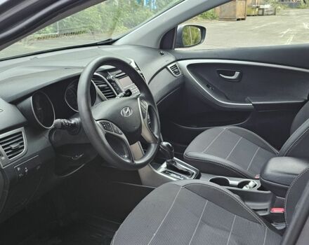 Серый Хендай i30, объемом двигателя 1.6 л и пробегом 150 тыс. км за 5200 $, фото 12 на Automoto.ua