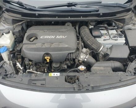 Серый Хендай i30, объемом двигателя 0.16 л и пробегом 227 тыс. км за 7900 $, фото 6 на Automoto.ua