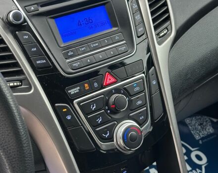 Серый Хендай i30, объемом двигателя 1.6 л и пробегом 192 тыс. км за 8400 $, фото 13 на Automoto.ua