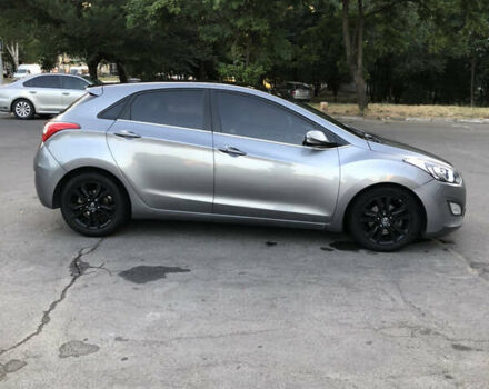 Серый Хендай i30, объемом двигателя 1.59 л и пробегом 202 тыс. км за 8500 $, фото 3 на Automoto.ua