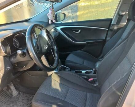 Серый Хендай i30, объемом двигателя 1.4 л и пробегом 154 тыс. км за 7400 $, фото 2 на Automoto.ua
