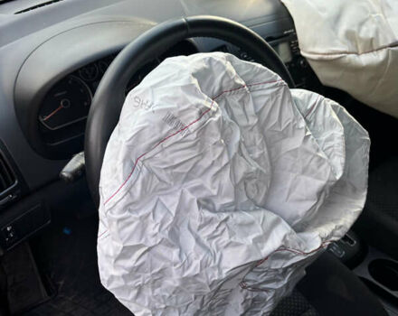 Хендай i30 2012 в Киеве на Automoto.ua Серый Хендай i30, объемом двигателя 1.58 л и пробегом 208 тыс. км за 3000 $, фото 8 на Automoto.ua