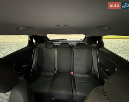 Серый Хендай i30, объемом двигателя 1.4 л и пробегом 246 тыс. км за 7200 $, фото 11 на Automoto.ua