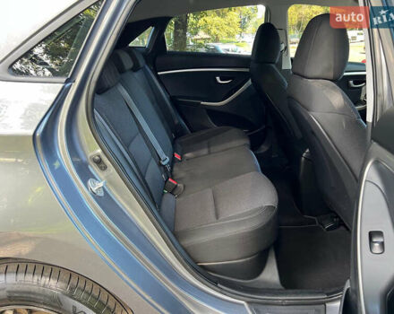 Сірий Хендай i30, об'ємом двигуна 1.6 л та пробігом 127 тис. км за 9400 $, фото 13 на Automoto.ua