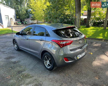 Сірий Хендай i30, об'ємом двигуна 1.6 л та пробігом 127 тис. км за 9400 $, фото 7 на Automoto.ua