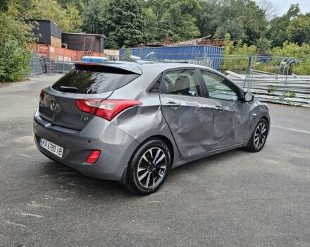 Серый Хендай i30, объемом двигателя 1.6 л и пробегом 150 тыс. км за 5200 $, фото 3 на Automoto.ua